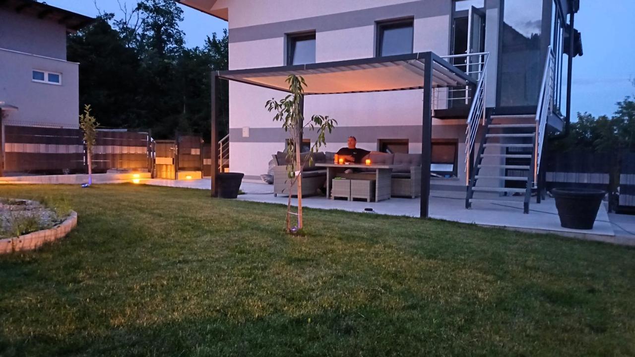 Apartmaji Stars Mavcice 외부 사진